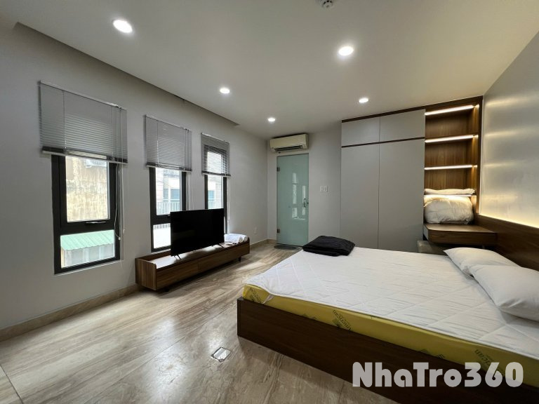 Võ Văn Kiệt Q1 - Studio cửa sổ thoáng full nội thất ngay trung tâm thành phố.