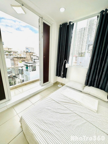 Căn hộ 2 phòng ngủ rộng 45m2 quận 1 gần Bùi viện