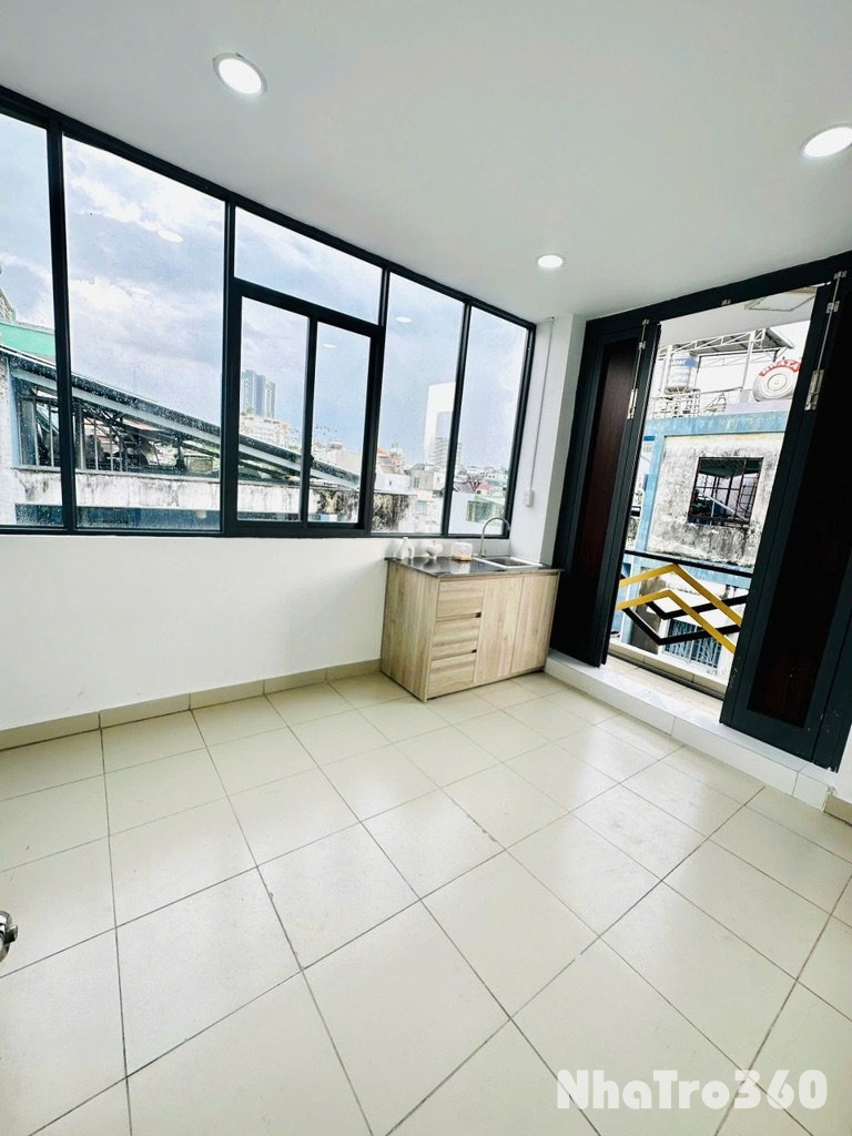 Căn hộ 2 phòng ngủ rộng 45m2 quận 1 gần Bùi viện