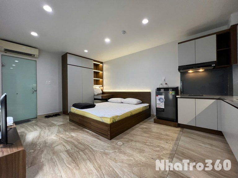 Võ Văn Kiệt Q1 - Studio cửa sổ thoáng full nội thất ngay trung tâm thành phố.