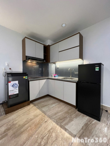 Võ Văn Kiệt Q1 - Studio cửa sổ thoáng full nội thất ngay trung tâm thành phố.        