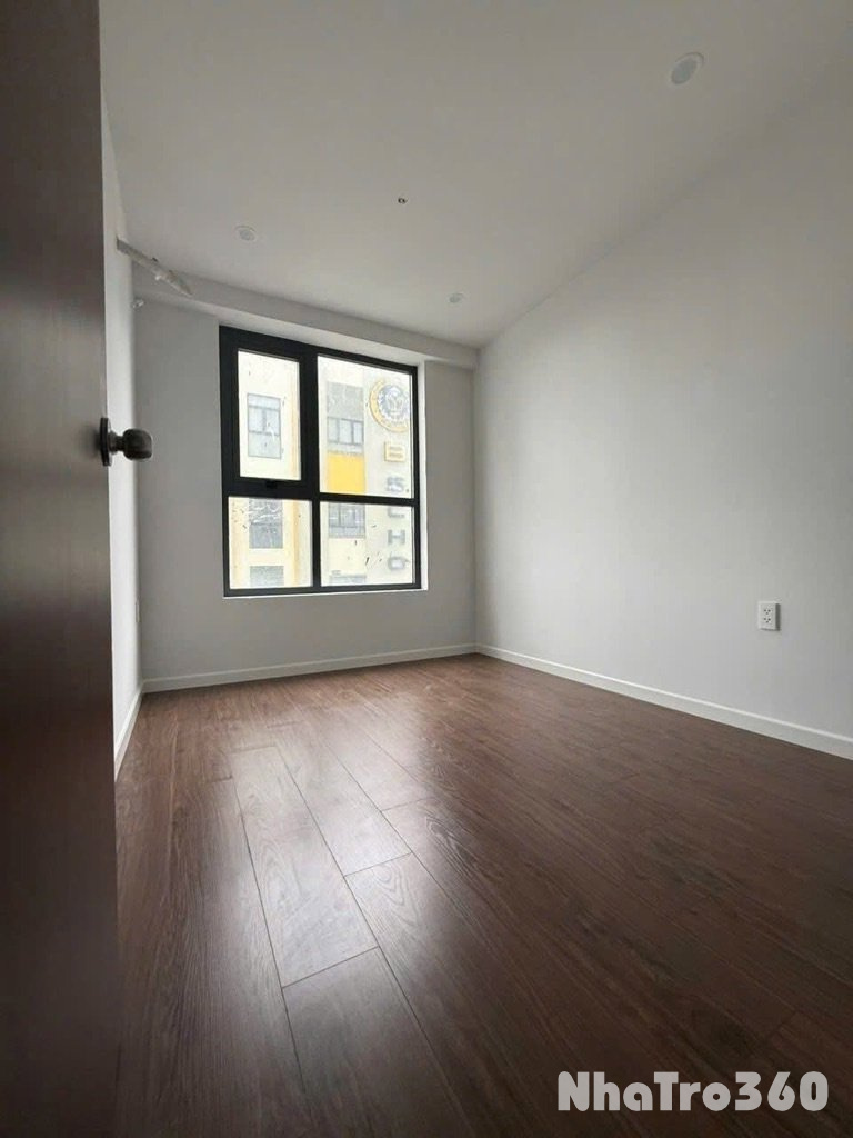 Bóc Seal 2PN full NT mới keng toà TTTM ở Ga Metro