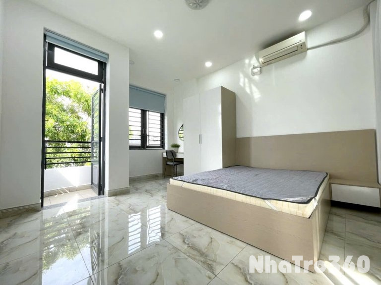 Cho thuê căn hộ ban công quận 1 full nội thất