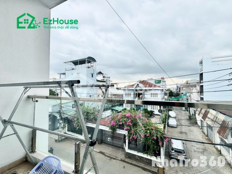Phòng bancol, full nội thất,giờ giấc tự do, rộng