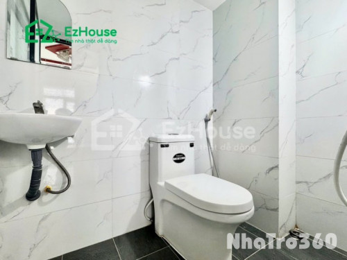 Phòng bancol, full nội thất,giờ giấc tự do, rộng