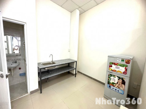 🏡 Cho thuê căn hộ Q10, đường Bà Hạt, gần ĐH Kinh Tế, ĐH Hoa Sen, Vạn Hạnh Mall, Nhà Thờ Đồng Tiến
