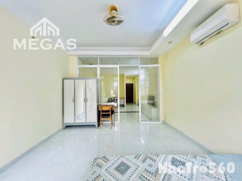 Full nội thất, ban công, tách bếp