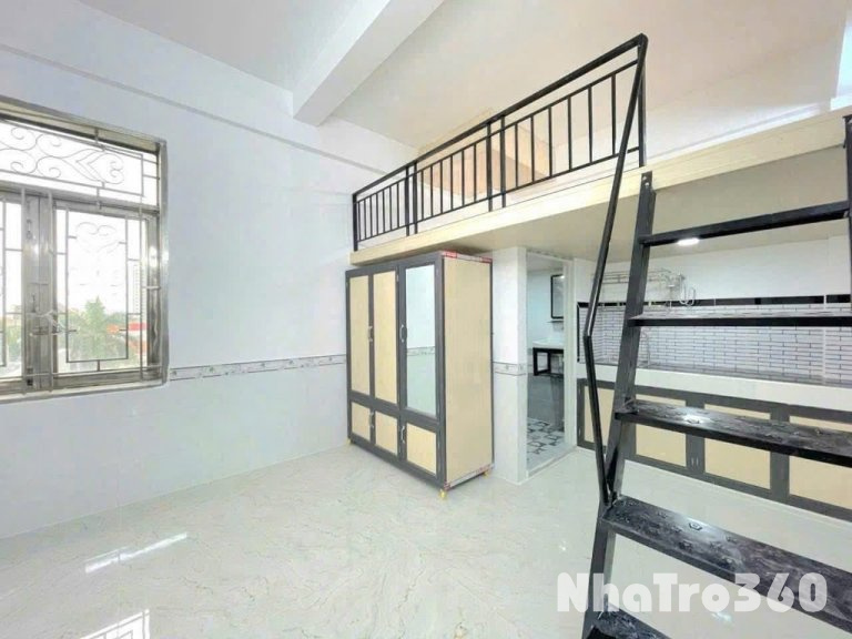 Duplex như hình,mới xây,ra vào tự do,cửa sổ thoáng