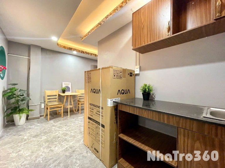CHỈ 6.XXX.XXX CHO CĂN 1PN 1PK CỬA SỔ LỚN Q10