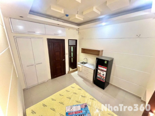 Cho thuê phòng cửa sổ trời full nội thất quận 8