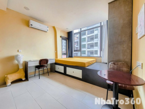 CĂN HỘ FULL NỘI THẤT CỬA SỔ ĐÓN NẮNG GIÁP QUẬN 1