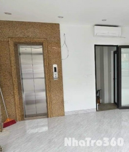 Cho thuê nhà mới, căn góc, Thái Hà, thang máy; vỉa hè 116m2* 5T- 45 Tr