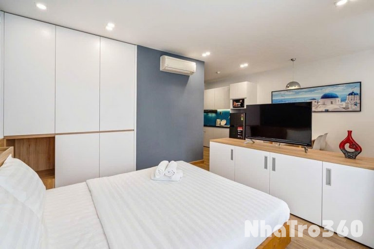 Cho thuê căn hộ ban công, Q1, Đường Nguyễn Bỉnh Khiêm, gần Cầu Thị Nghè, Thảo Cầm Viên, CV Lê Văn Tám