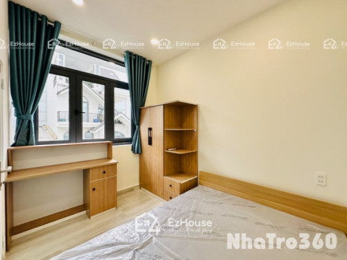 Phòng full nội thất, ban công dọn vào ở liền