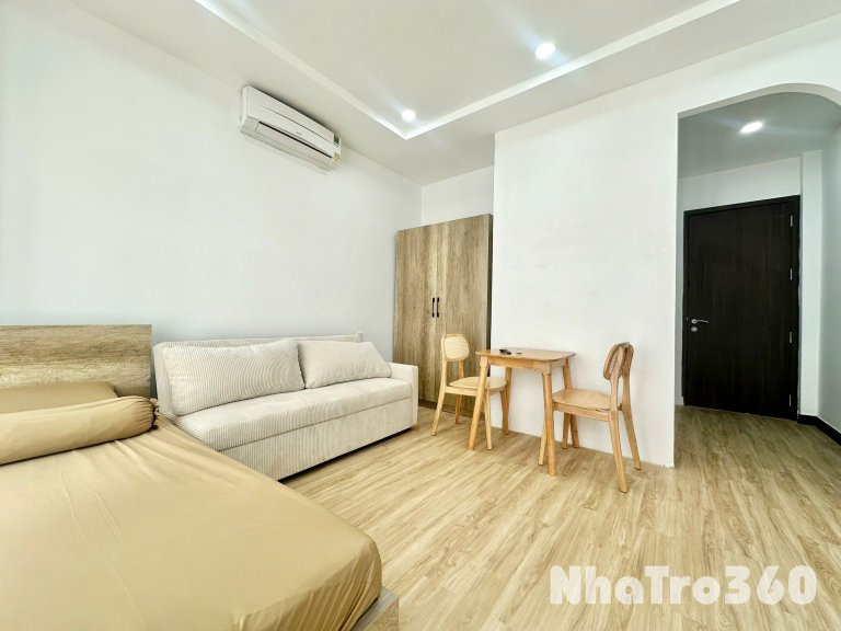 Cho thuê studio ban công Q1, gần chợ Tân Định, nhà thờ Tân Định, công viên Lê Văn Tám...