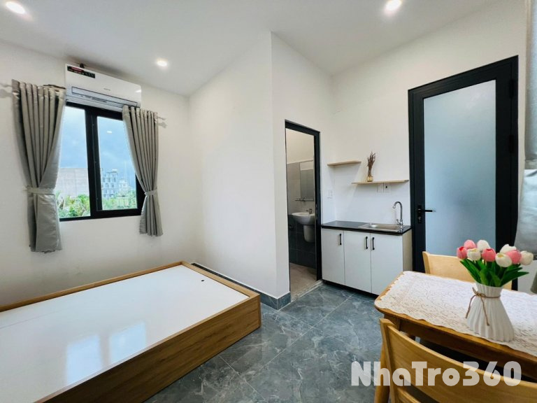 Phòng thường - Lầu 1 - Máy lạnh- 2 người ở