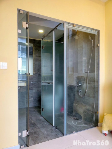 CĂN HỘ FULL NỘI THẤT CỬA SỔ ĐÓN NẮNG GIÁP QUẬN 1