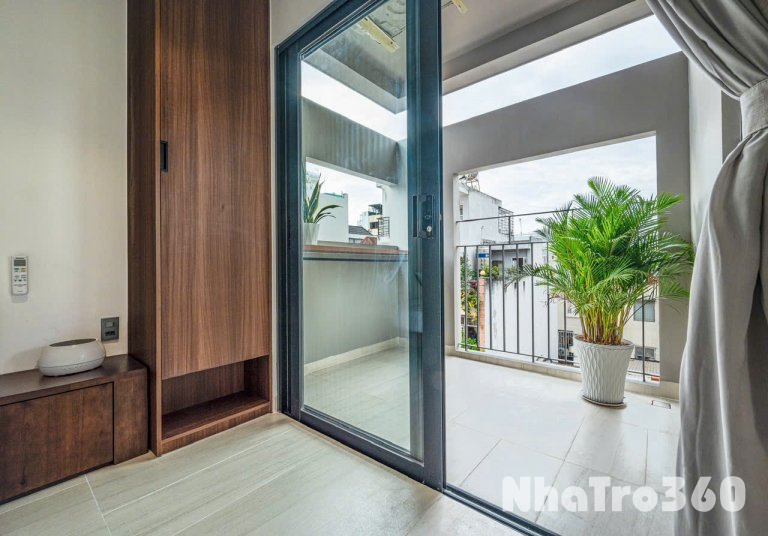 🔥🔥 CHO THUÊ CĂN HỘ 1 PHÒNG NGỦ  GẦN SÂN BAY TÂN SƠN NHẤT, TÂN BÌNH – BAN CÔNG THOÁNG MÁT 🍎