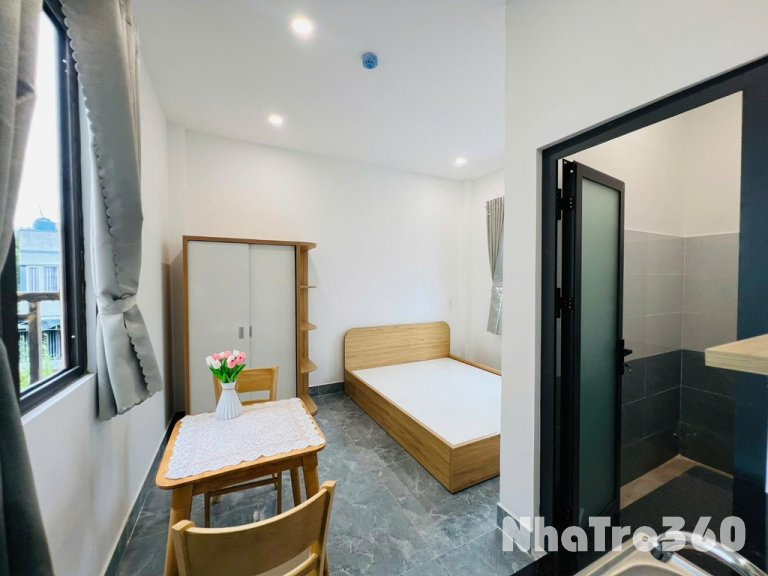 Phòng thường - Lầu 1 - Máy lạnh- 2 người ở