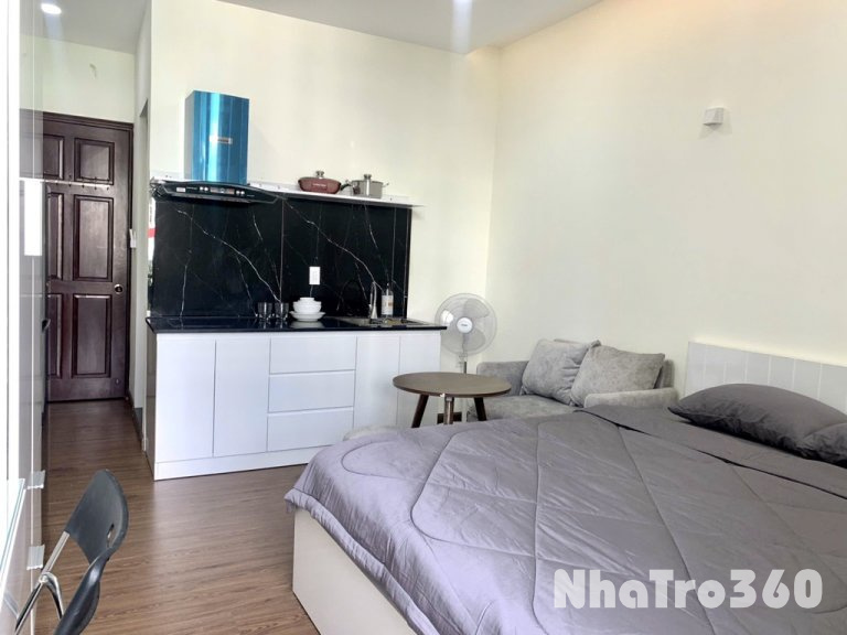 STUDIO BAN CÔNG QUẬN 1 FULL NỘI THẤT