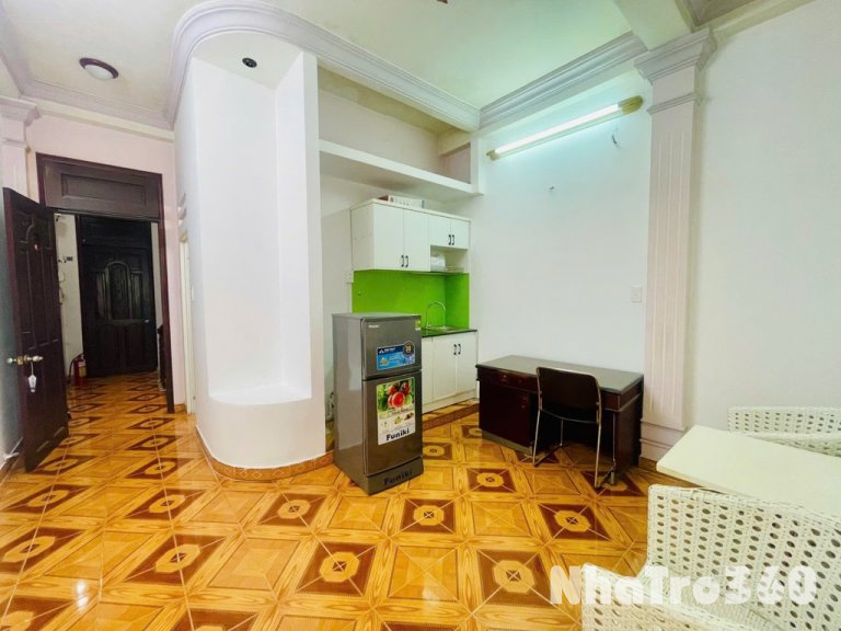 Cho thuê phòng Hoàng Diệu,Q4 tách bếp gần ĐH Luật