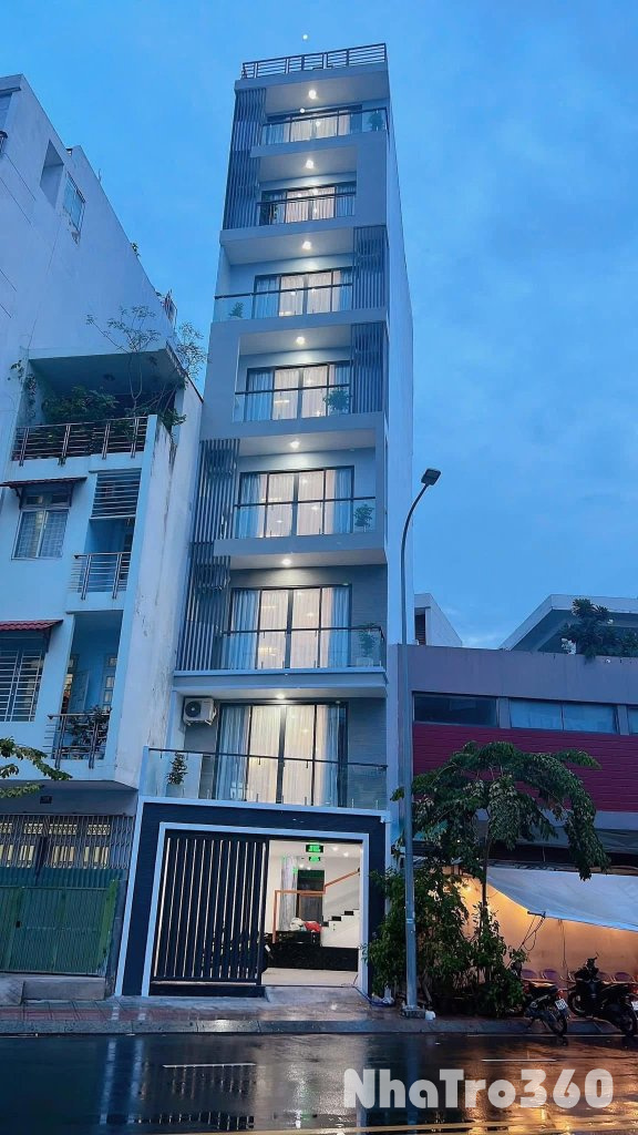 Cho thuê căn hộ ban công, Q10, đường Hương Giang, gần ĐH Kinh Tế, Công Viên Lê Thị Riêng, Go Miền Đông