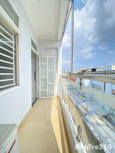 Studio ban công tách bếp Q1 - gần công viên Lê Văn Tám, chợ Tân Định, vòng xoay Điện Biên Phủ,...