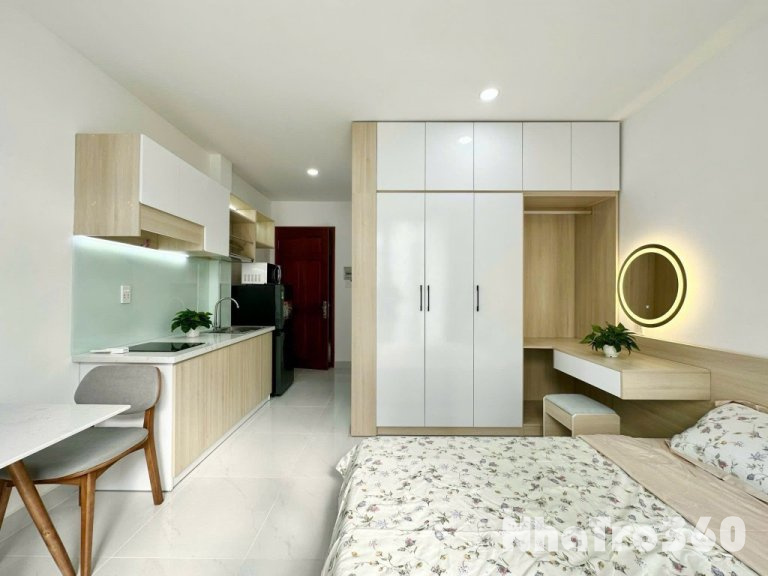 Căn hộ ban công máy giặt riêng Q10, ngay Hoà Hảo