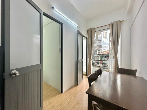 Cho thuê căn 2PN Q1, gần công viên Lê Văn Tám, vòng xoay Điện Biên Phủ, chợ Tân Định,...