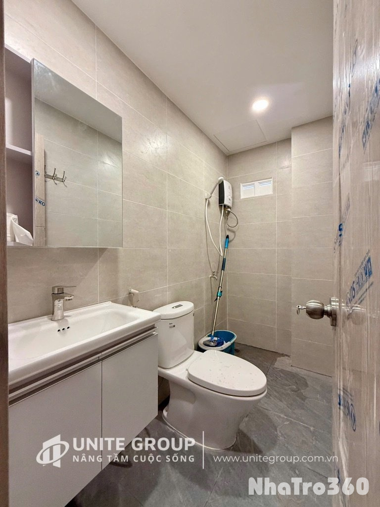 Căn hộ 1PN full nội thất ban công gần sân bay TSN