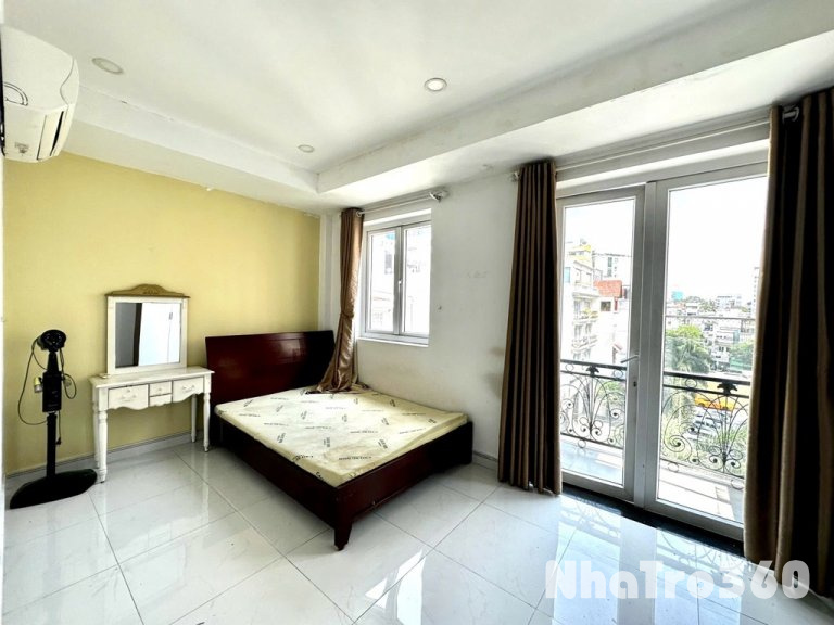 STUDIO BAN CÔNG QUẬN 1 FULL NỘI THẤT