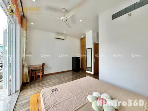 CĂN HỘ FULL NỘI THẤT CÓ BAN CÔNG NGAY TÂN BÌNH