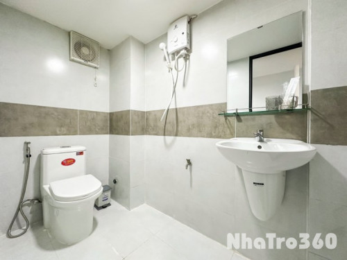 Tách bếp, Full nội thất gần UEH, ĐH Sài Gòn Q5