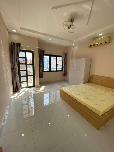 Cho thuê căn hộ 1PN Ban công thoáng Q4 gần ĐH Luật, ĐH Nguyễn Tất Thành, chợ Xóm Chiếu