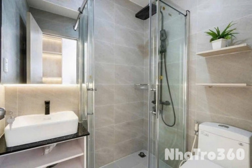 Studio ban công Quận 10, máy giặt riêng, full NT