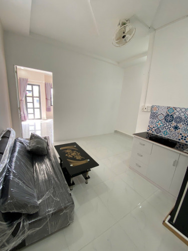 Cho thuê căn hộ 1PN, ban công, Q4, Đường Đoàn Văn Bơ, gần ĐH Nguyễn Tất Thành, ĐH Luật, Chợ Xóm Chiếu