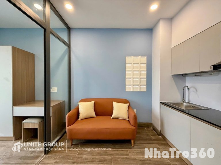 Căn hộ 1PN full nội thất ban công gần sân bay TSN