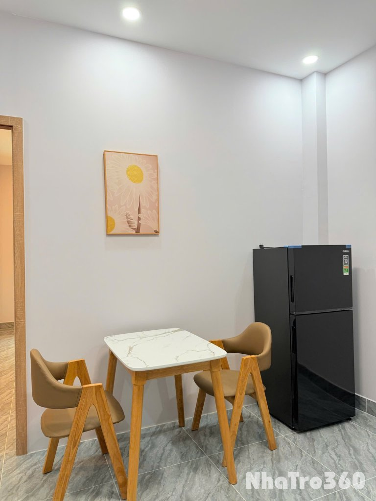 Cho thuê căn hộ 1PN cửa sổ Q4 gần ĐH Luật, ĐH Nguyễn Tất Thành, chợ 200, cầu Khánh Hội