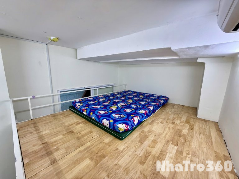 Cho thuê căn hộ Duplex, Q1, Đường CMT8, gần Cầu Ông Lãnh, Công Viên Tao Đàn, Công Viên 23/9