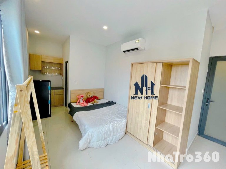 🏡 Cho thuê căn hộ ban công, Q10, đường 3/2, gần ĐH Hoa Sen, Vạn Hạnh Mall, Nhà Thờ Đồng Tiến