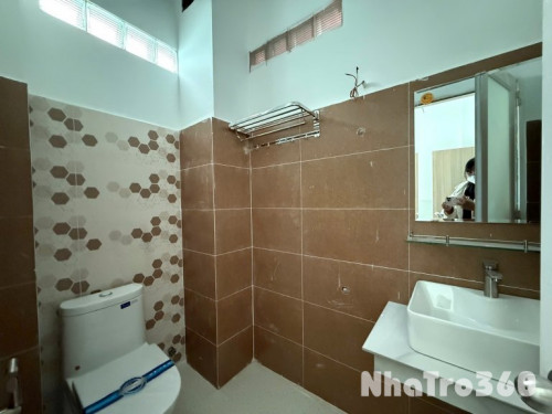 Cho thuê căn hộ 2PN cửa sổ MỚI Q8 gần cầu chữ Y, cầu Nguyễn Văn Cừ, Parc Mall, chợ Rạch Ông