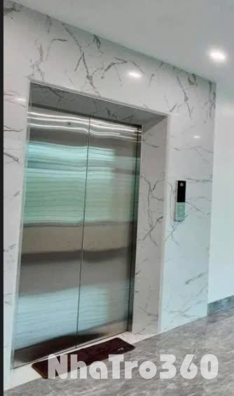 Mình cho thuê nhà lô góc, mới, Nguyễn Chánh; vỉa hè 103m2* 5T- 30 Tr