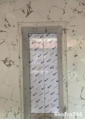 Cho thuê nhà hai cửa đi, Bách Khoa, thang máy, 100m2x 5T vỉa hè 31 Tr