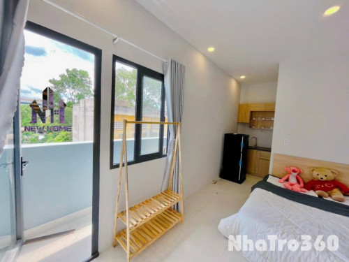 🏡 Cho thuê căn hộ ban công, Q10, đường 3/2, gần ĐH Hoa Sen, Vạn Hạnh Mall, Nhà Thờ Đồng Tiến