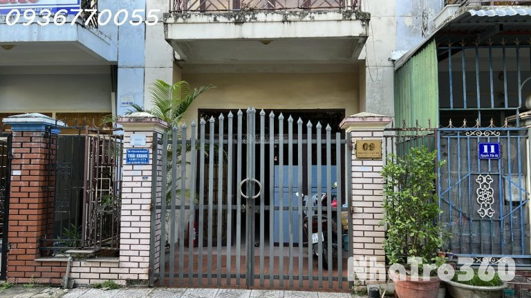 Cho thuê NR 4PN, 3WC, DTSD 220m2, giá siêu hời 6tr, ở Nguyễn Tấn Kỳ, Trần Phú, Quảng Ngãi