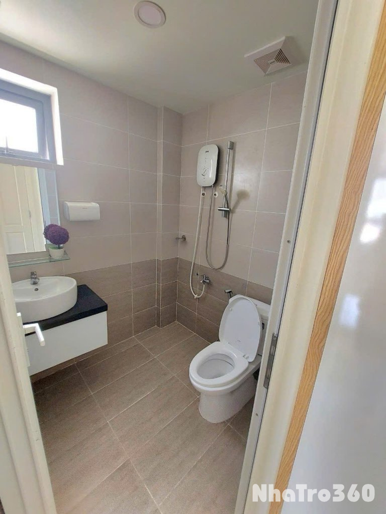 📍 Dương Bá Trạc Q8 - Studio tách bếp cửa, sổ trời full, nội thất