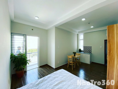 🏡 Cho thuê căn hộ ban công, Q4, Đường Tôn Đản, gần ĐH Nguyễn Tất Thành, ĐH Luật, Chợ Xóm Chiếu