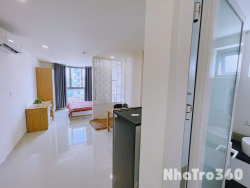 📍 Dương Bá Trạc Q8 - Studio tách bếp cửa, sổ trời full, nội thất