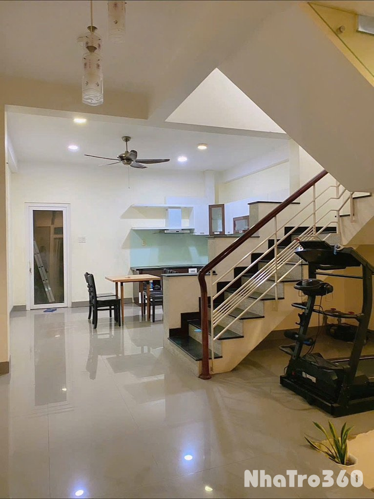 Tìm 1-2 bạn nữ ở ghép phòng trong nhà nguyên căn