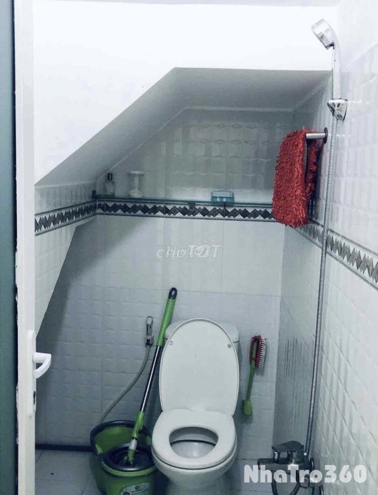 Cho thuê phòng giá 2tr/ tháng gần chợ Tân hương